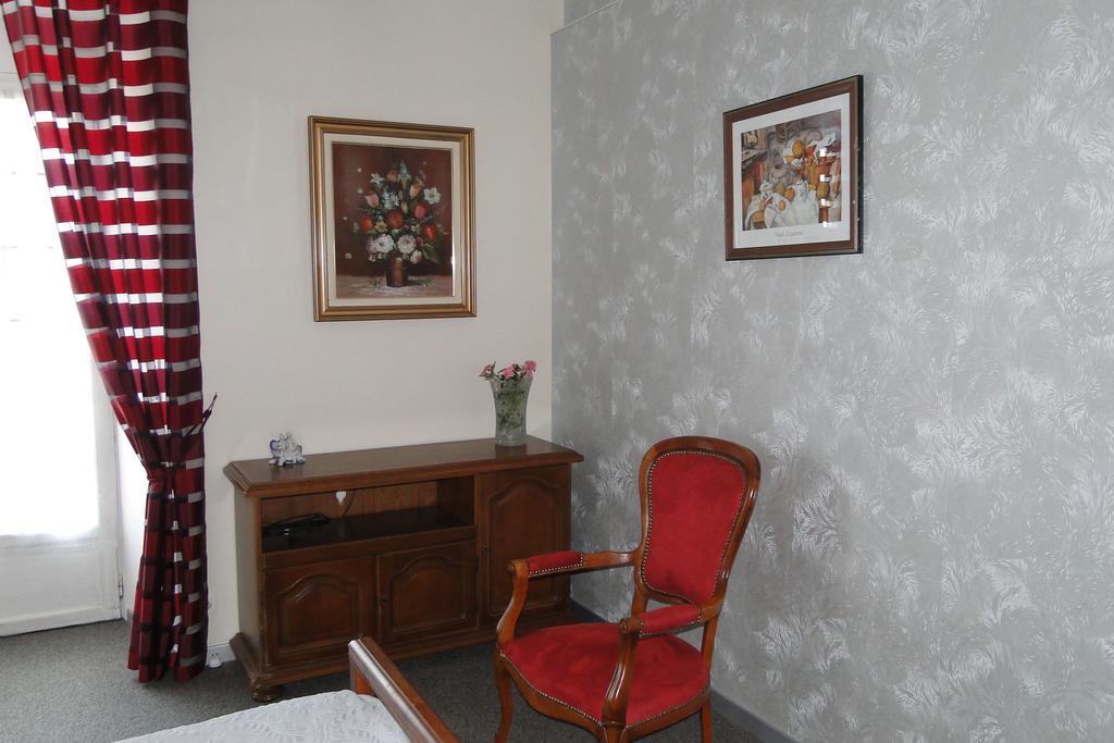 Manoir La Haie Chapeau Saint-Thurial Room photo