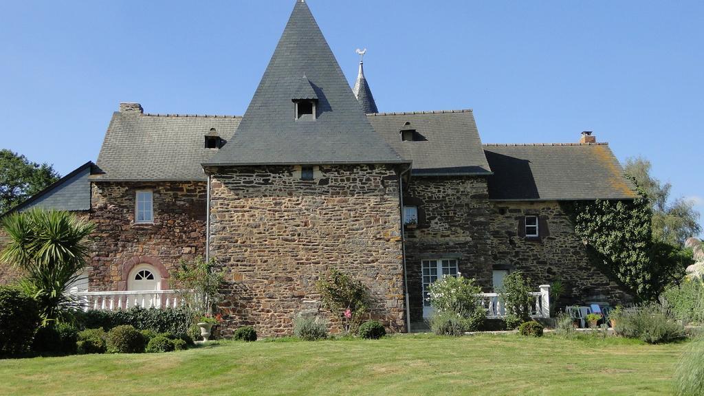 Manoir La Haie Chapeau Saint-Thurial Exterior photo