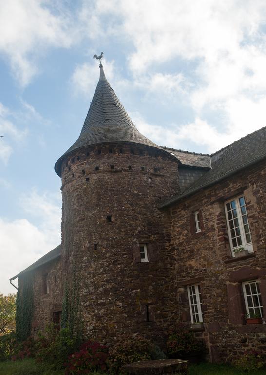 Manoir La Haie Chapeau Saint-Thurial Exterior photo